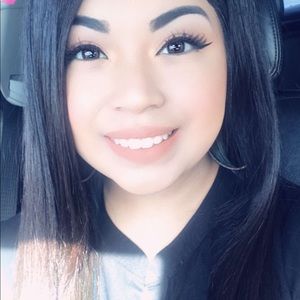 Meet your Posher, Brenda